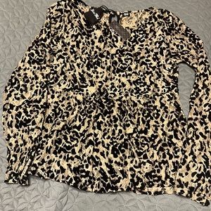 Miss Me woman’s lace top size Large NWT